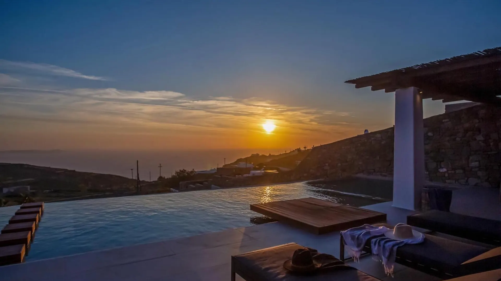 Aura Seaview Sunset Pool Villa W Night Security Guard - Six Bedrooms Fanari  0*, Fanari (Mykonos) Grécia