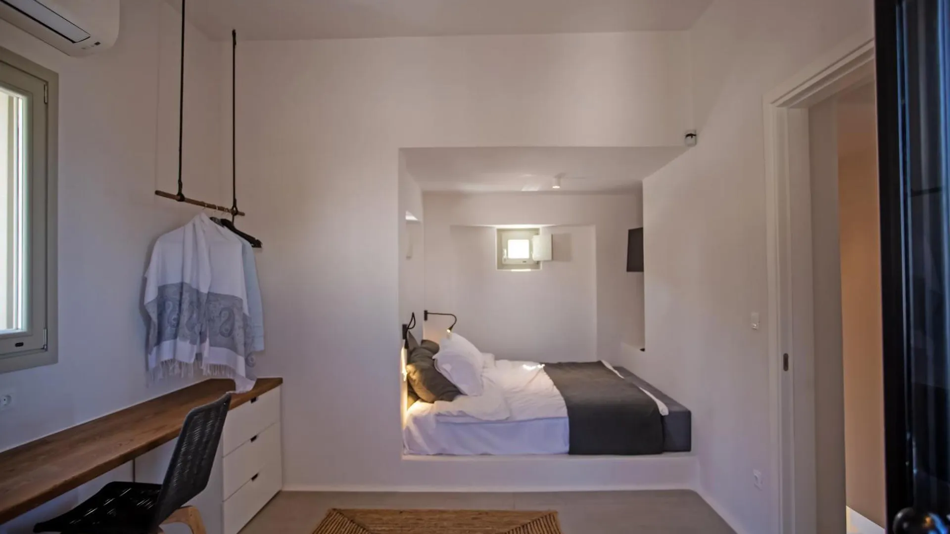 Aura Seaview Sunset Pool Villa W Night Security Guard - Six Bedrooms Fanari  0*, Fanari (Mykonos) Grécia