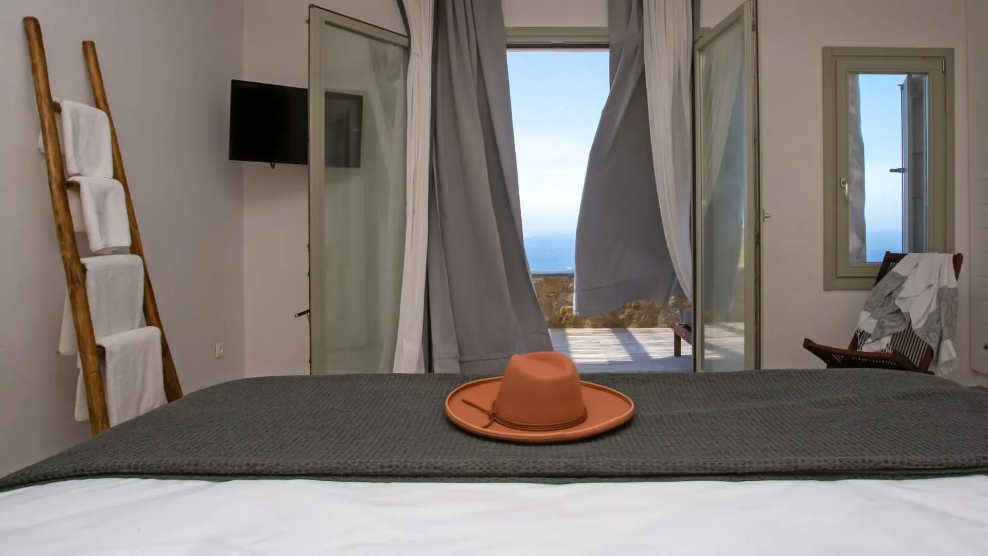 Aura Seaview Sunset Pool Villa W Night Security Guard - Six Bedrooms Fanari